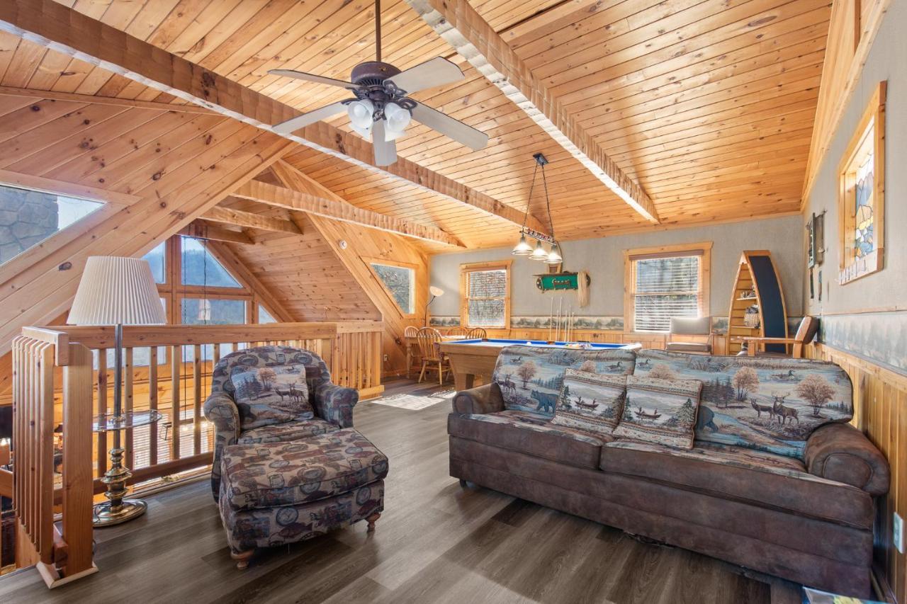 Huckleberry Ridge Villa Pigeon Forge Exterior photo